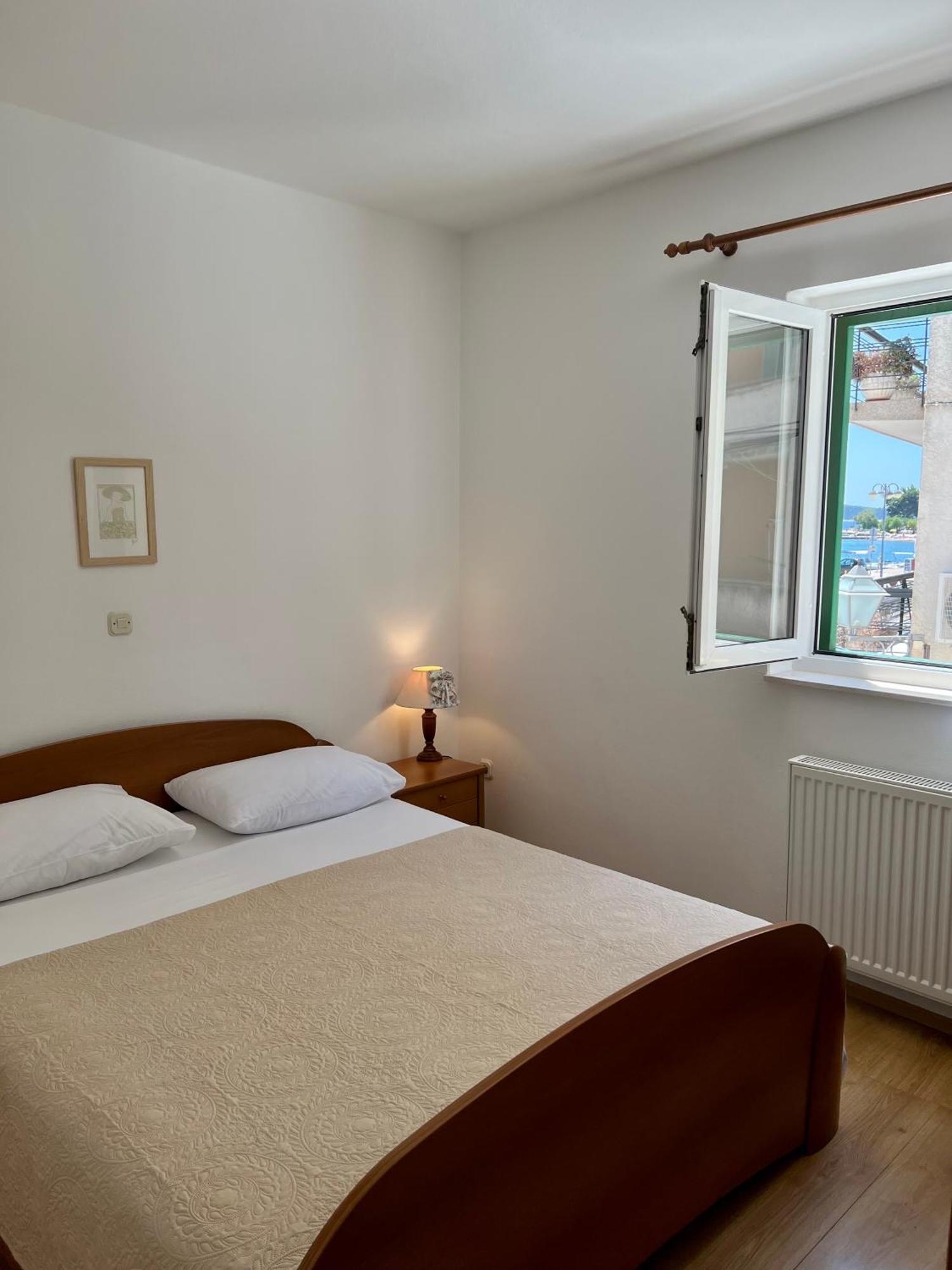 Adria Aparthotel 4*
